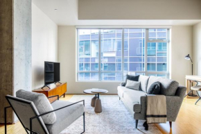 S Lake Union 1BR w Gym Parking nr dining SEA-68